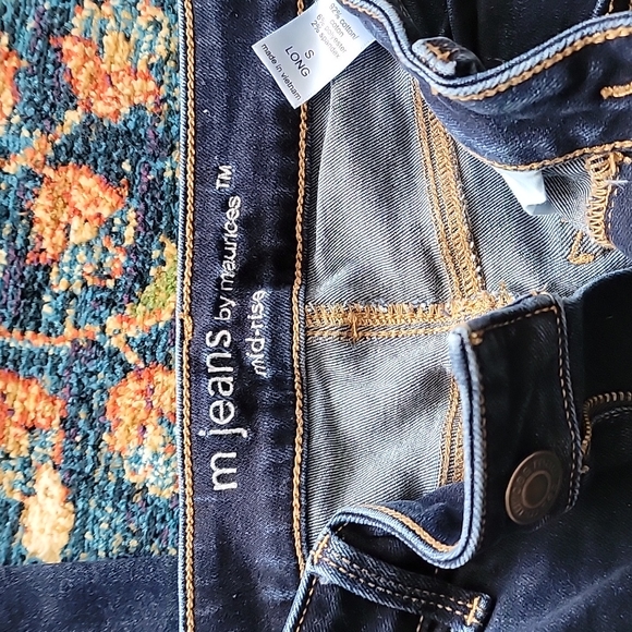 NWOT Maurices Mid-Rise Skinny Jeans - Picture 3 of 8
